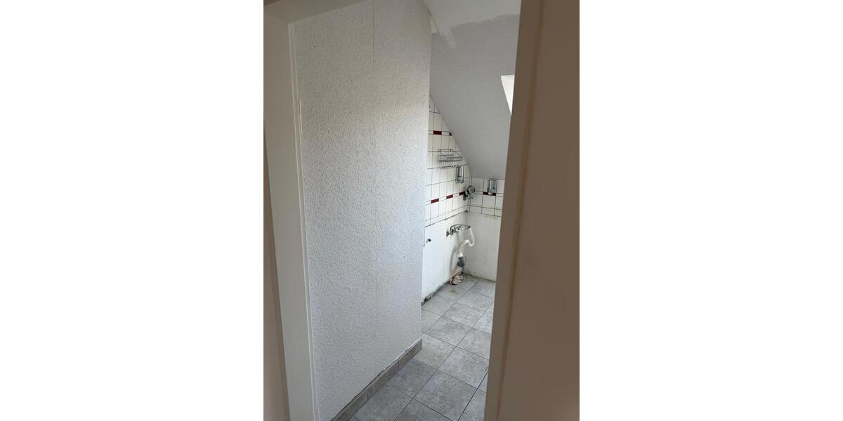 Dachgeschoßwohnung Mannheim Rheinau - 3 Zimmer, 70 m&sup2;, 900&euro; | Angebot:26404860