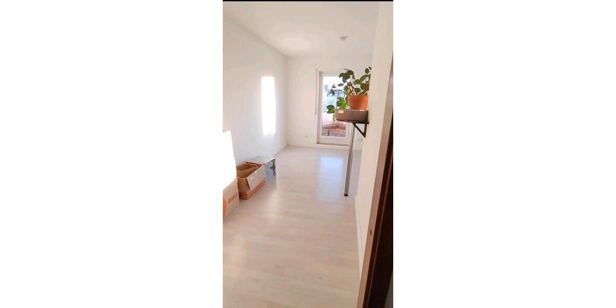 1,5 Zimmer Wohnung mit Balkon und traumhafter Aussicht ab 15.1. 1 zimmer