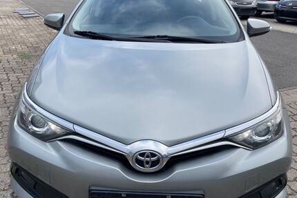 Toyota Auris 152.200 km 7.999 &euro; Speyer 67346