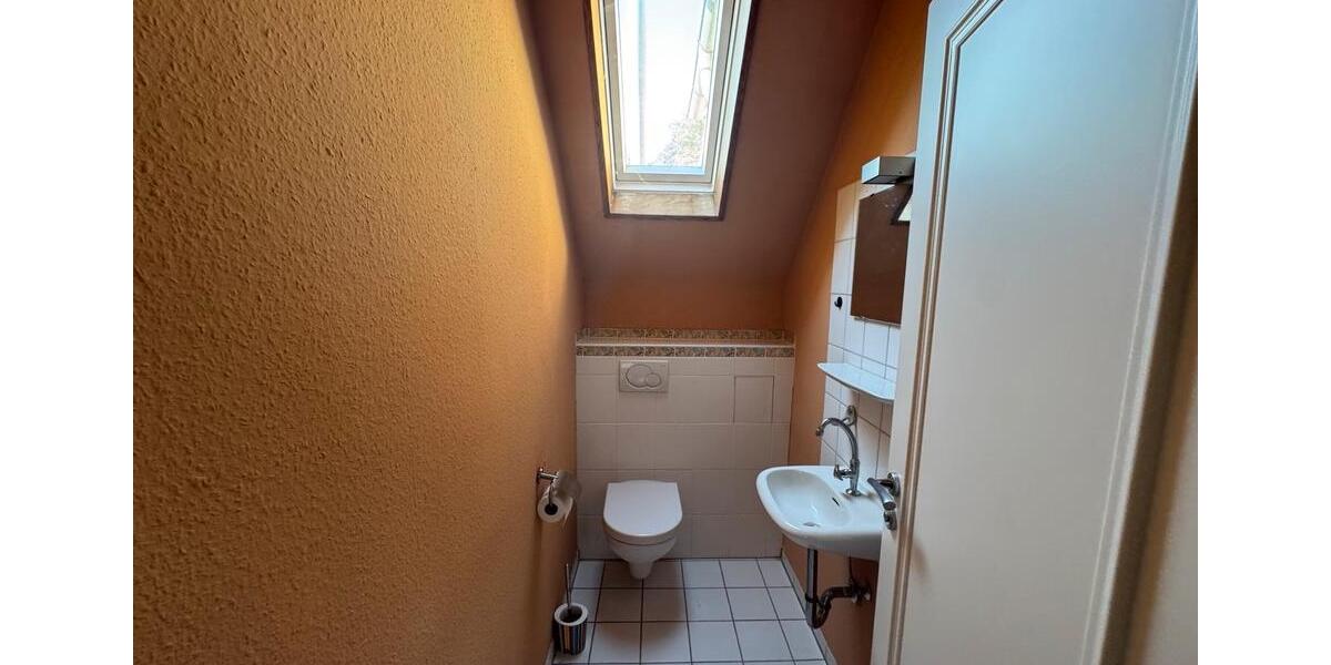 Dachgeschoßwohnung Ludwigshafen am Rhein Parkinsel - 3 Zimmer, 98 m&sup2;, 279.000&euro; | Angebot:26758770
