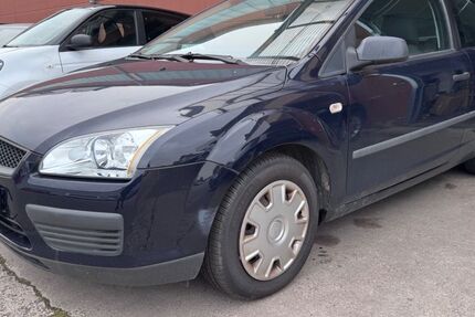 Ford Focus 93.000 km 2.999 &euro; Viernheim 68519