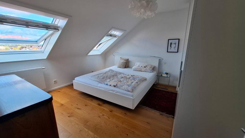 Dachgeschoßwohnung Brühl - 3.5 Zimmer, 85 m&sup2;, 313.000&euro; | Angebot:27297131