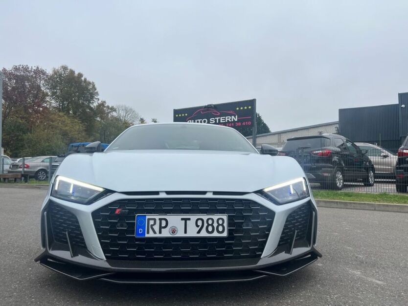 R8