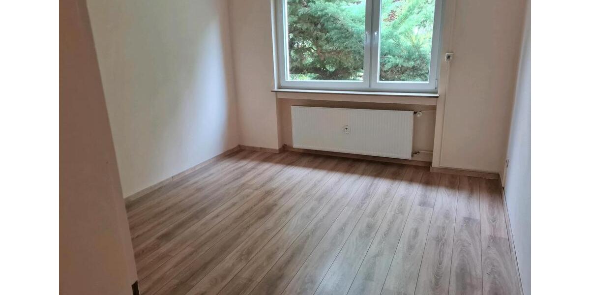 4ZKB Erdgeschoss Wohnung mit Garten Kein Erbpacht 4 zimmer