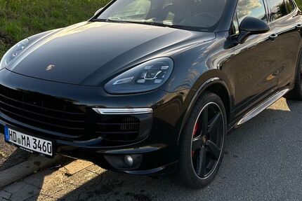 Porsche Cayenne 189.000 km 31.900 € Edingen-Neckarhausen 68535