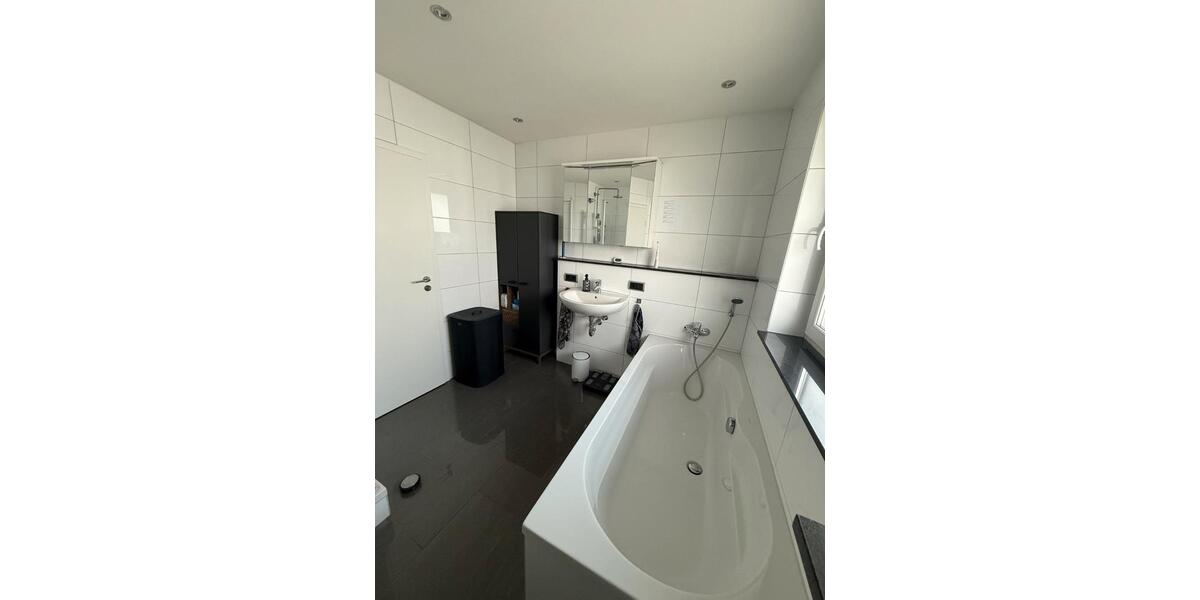 Reihenhaus Lampertheim - 4.5 Zimmer, 136 m&sup2;, 599.000&euro; | Angebot:27110526