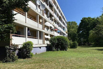 Großzügiges Potenzial: 4-Zimmer-Wohnung in begehrter Lage von Mannheim Waldhof Ost