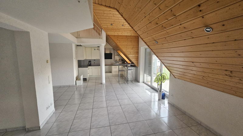 ObjNr:19757 - Sehr gepflegte 3,5 Zi ET-Maisonettewohnung mit Balkon und PkW-Stellplatz in LU-Maudach 3.5 zimmer