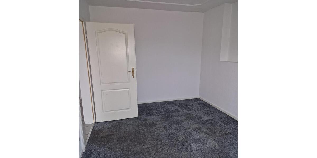Dachgeschoßwohnung Mannheim Herzogenried - 2.5 Zimmer, 63 m&sup2;, 700&euro; | Angebot:26343858