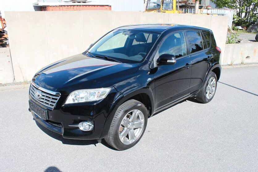RAV 4