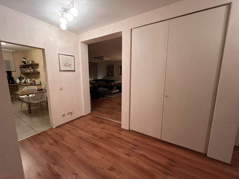 Schöne 2-Zimmer-Wohnung mit Balkon und EBK 2 zimmer