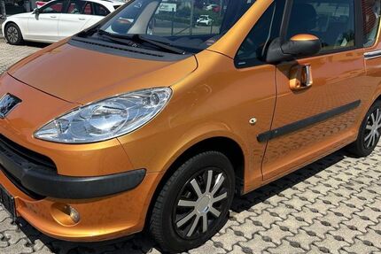 Peugeot 1007 105.000 km 3.250 &euro; Weinheim 69469