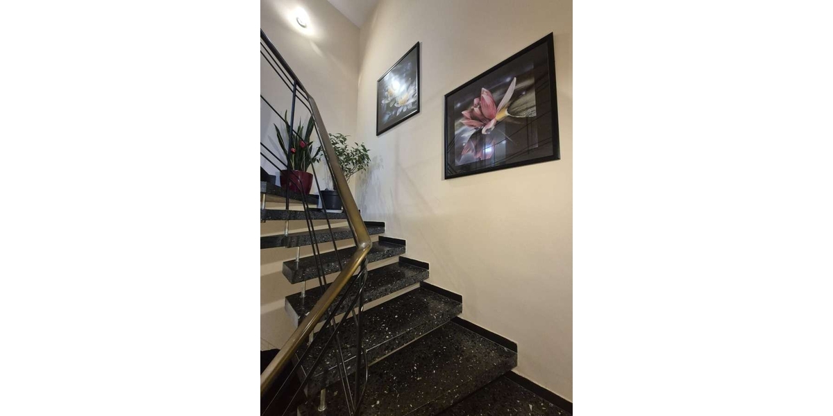 Chic & modern: Doppelhaushälfte mit Garten und vermietbarem 2-ZKB-Apartment in Lu-Oggersheim - Doppelhaushälfte Ludwigshafen am Rhein Ludwigshafen-Oggersheim | Angebot:27156962