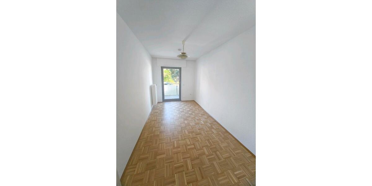 Erdgeschoßwohnung Walldorf - 4 Zimmer, 118 m&sup2;, 1.600&euro; | Angebot:26460083