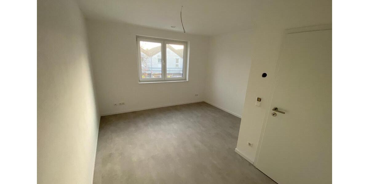 Etagenwohnung Sankt Leon-Rot Rot - 3 Zimmer, 87 m&sup2;, 1.800&euro; | Angebot:24149607