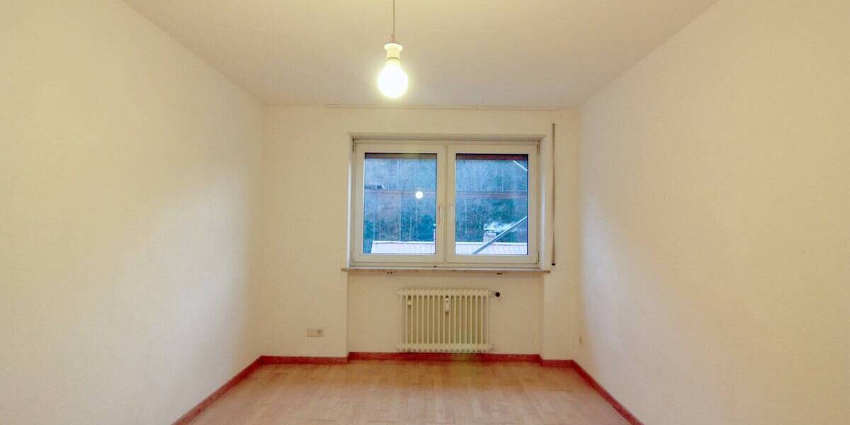 Etagenwohnung Schönau - 4 Zimmer, 106 m&sup2;, 170.000&euro; | Angebot:23971513