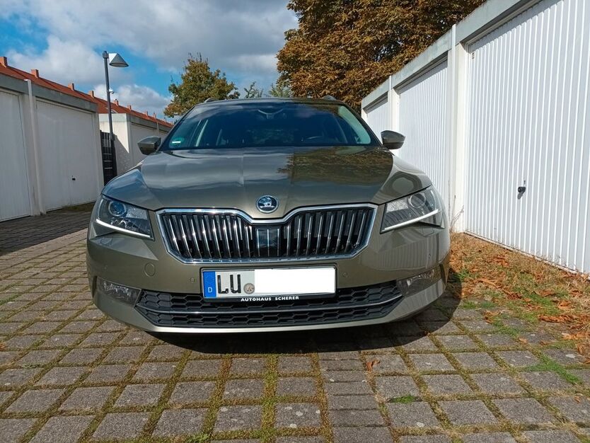 Skoda Superb 166.000 km 14.500 € Ludwigshafen 67065