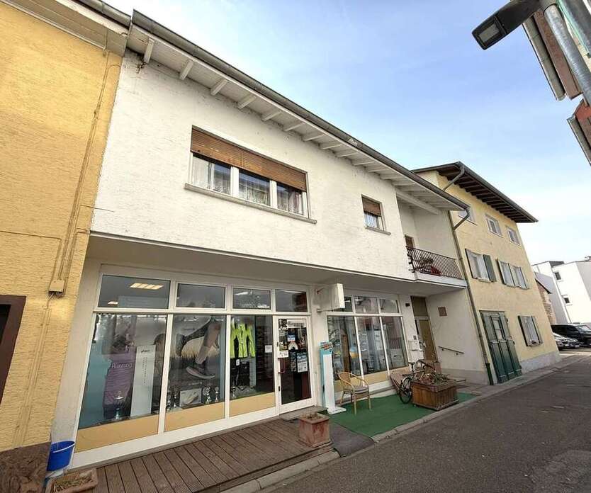 Haus zum Kaufen in Wiesloch 699.000 € 350 m²