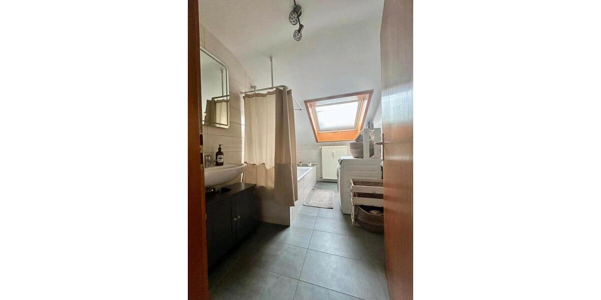 Dachgeschoßwohnung Sankt Leon-Rot Rot - 2 Zimmer, 52 m&sup2;, 655&euro; | Angebot:26356547