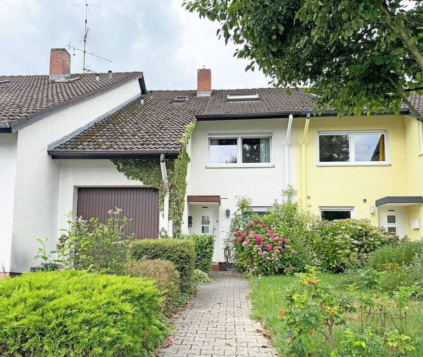 Familienfreundliches Reihenmittelhaus mit idyllischem Garten