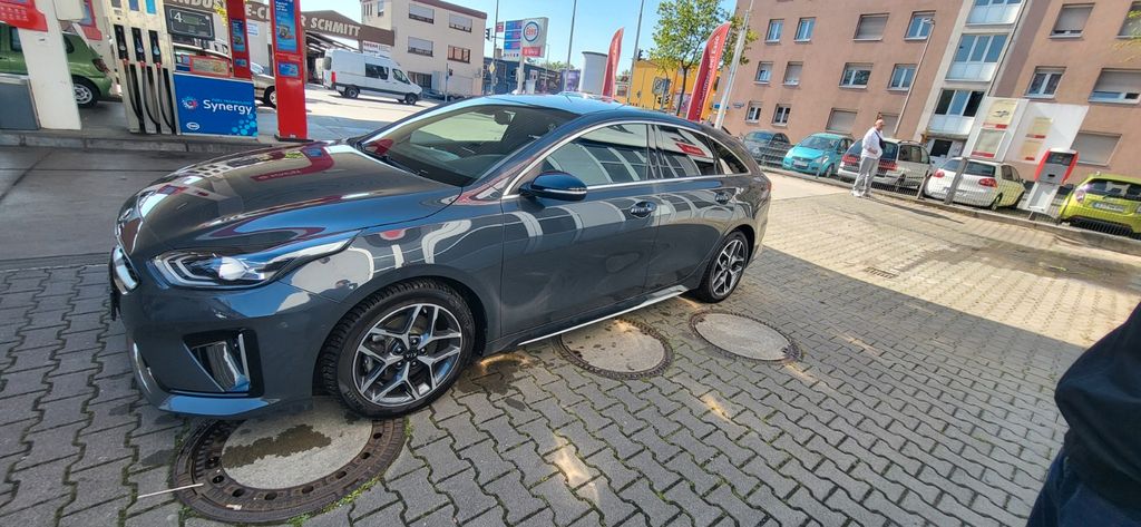 Kia pro ceed / ProCeed 93.600 km 17.900 &euro; Mannheim 68305