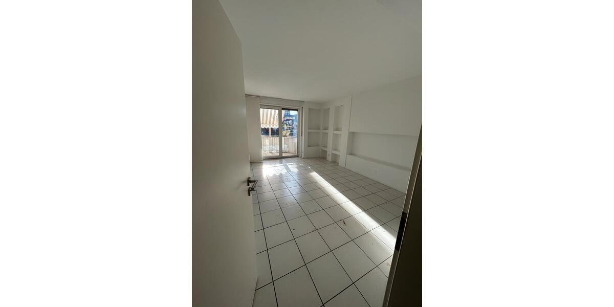 Etagenwohnung Mannheim Neckarstadt-Ost - 4 Zimmer, 94 m&sup2;, 1.240&euro; | Angebot:24814669