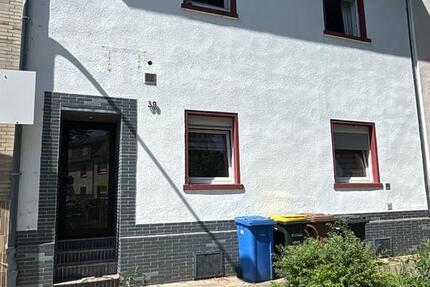 Haus Ludwigshafen am Rhein Mundenheim - 7 Zimmer, 180 m&sup2;, 439.000&euro; | Angebot:26939974