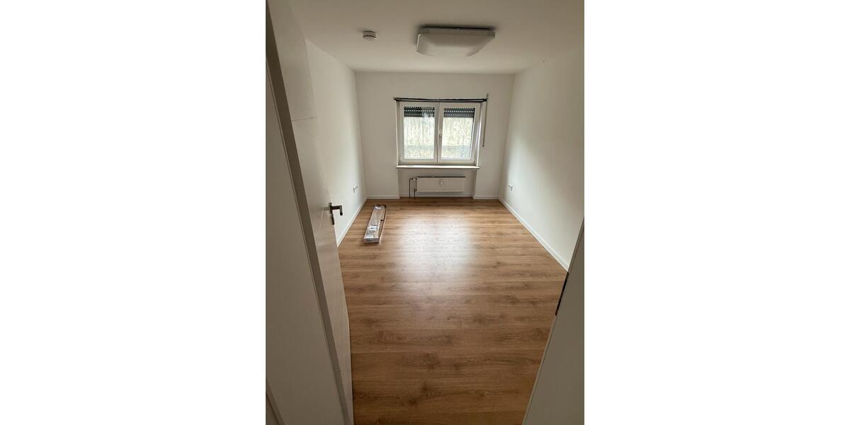 Etagenwohnung Schwetzingen - 3 Zimmer, 80 m&sup2;, 220.000&euro; | Angebot:24839505