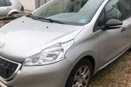 Peugeot 208 100.000 km 1.650 &euro; Hockenheim 68766