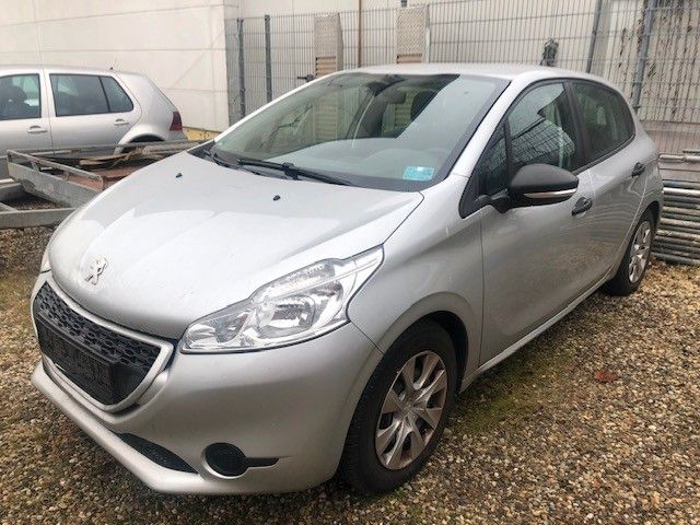 Peugeot 208 103.000 km 2.250 &euro; Hockenheim 68766