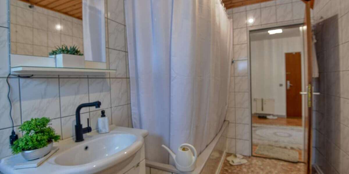 Gepflegte 3ZKB mit Balkon & EBK und Stellplatz in Bammental - 3- Bammental | Angebot:18594907