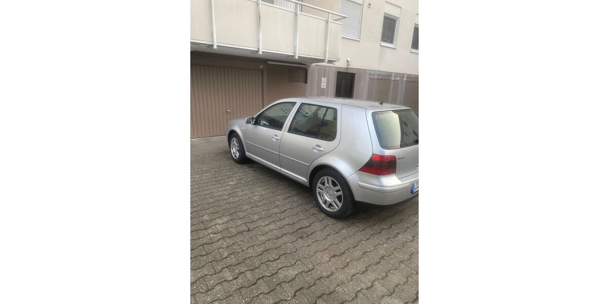 VW Golf 243.000 km 2.400 &euro; Ludwigshafen 67063