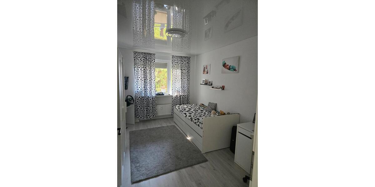 Erdgeschoßwohnung Sinsheim - 4 Zimmer, 93 m&sup2;, 340.000&euro; | Angebot:25406974