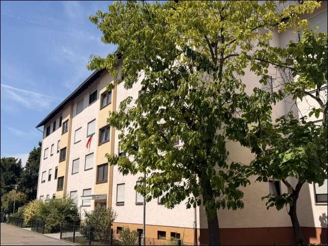 Etagenwohnung Schwetzingen - 4 Zimmer, 99 m&sup2;, 1.010&euro; | Angebot:27128016