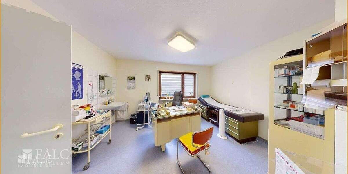 Mehrfamilienhaus, Wohnhaus Wiesloch / Baiertal Baiertal - 9 Zimmer, 351 m&sup2;, 799.000&euro; | Angebot:25390604