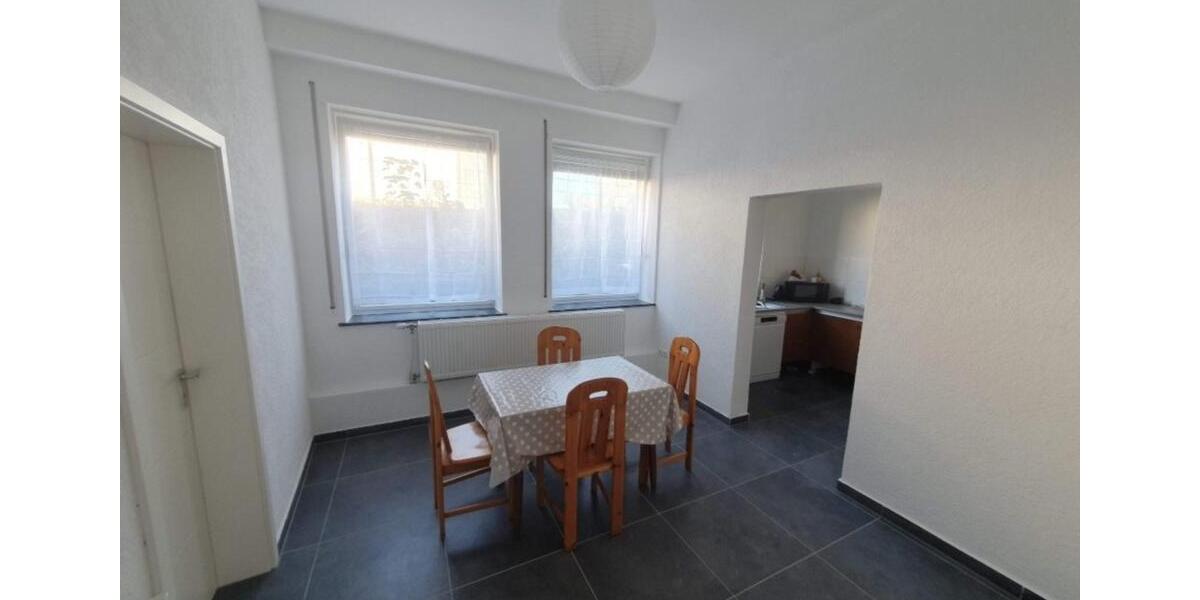 Etagenwohnung Ludwigshafen am Rhein Ludwigshafen-Oggersheim - 1 Zimmer, 85 m&sup2;, 650&euro; | Angebot:25397520