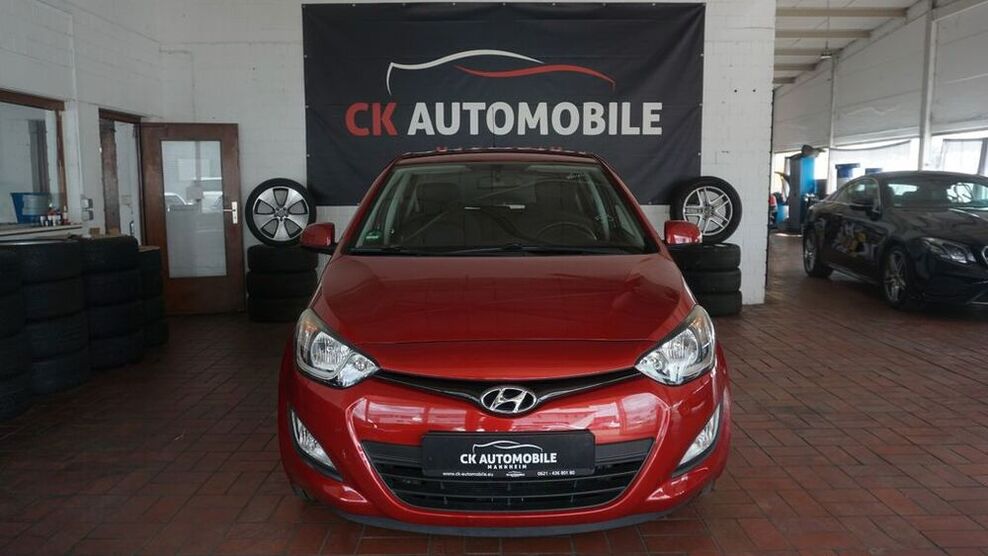 i20