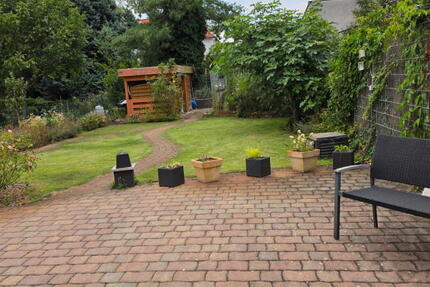 ObjNr:19733 - Moderisierte Doppelhaushälfte mit Garten und sep. Wohnung oder Gewerbeeinheit 7 zimmer