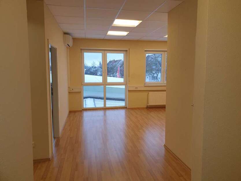Büro in Viernheim 650 € 77 m²