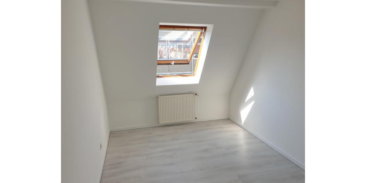 ObjNr:18661 - Sanierte 4-Zimmer ETW mit Balkon mit Blick über Ludwigshafen 4 zimmer