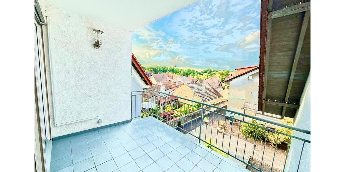 Dachgeschoßwohnung Angelbachtal - 3 Zimmer, 82 m&sup2;, 219.000&euro; | Angebot:26965597