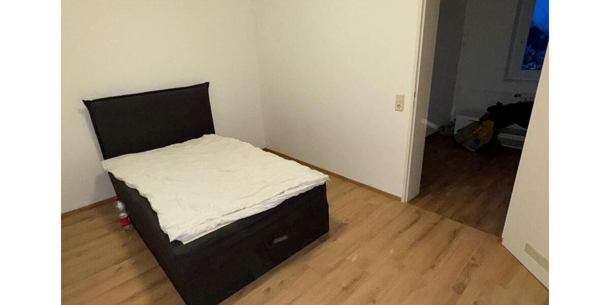 frisch renovierte 3-Zimmer-Wohnung (79,17 m2) mit Balkon 3 zimmer