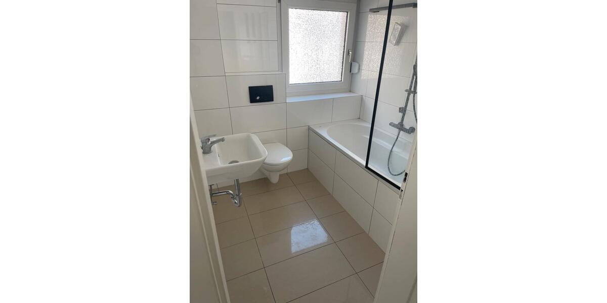 Erdgeschoßwohnung Schwetzingen - 3 Zimmer, 100 m&sup2;, 1.000&euro; | Angebot:26343860