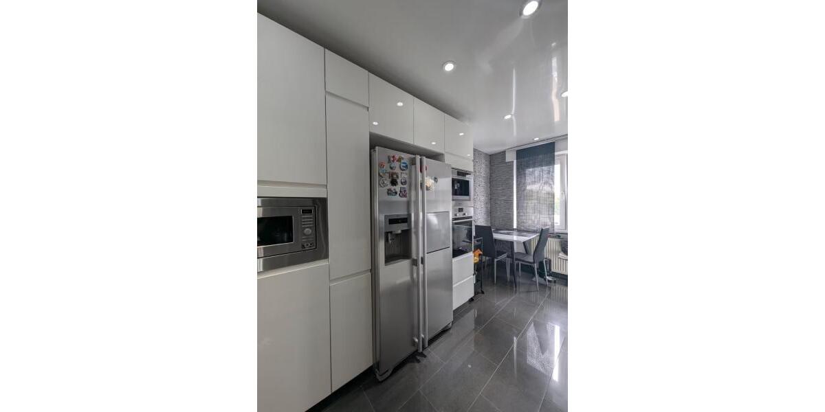 ObjNr:19738 - Hochmoderne, fast frisch sanierte Eigentumswohnung mit 2 Bakonen und Stellplatz - Etagenwohnung Ludwigshafen am Rhein Parkinsel | Angebot:22486044