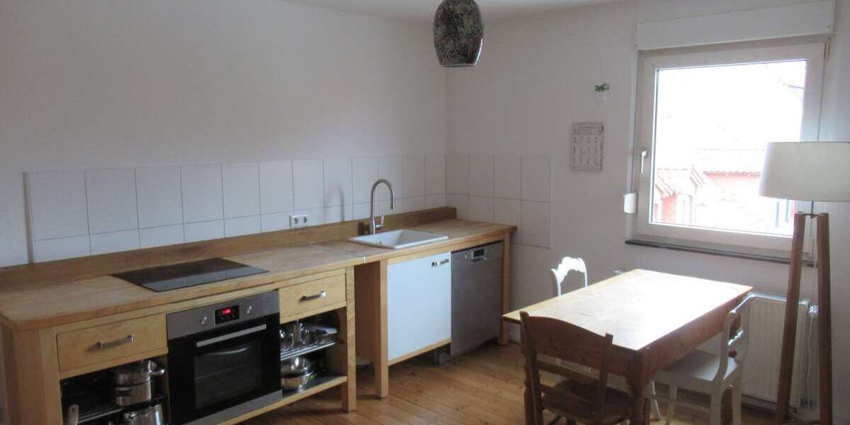 Etagenwohnung Mannheim Neckarstadt-Ost - 3 Zimmer, 90 m&sup2;, 1.200&euro; | Angebot:27082804