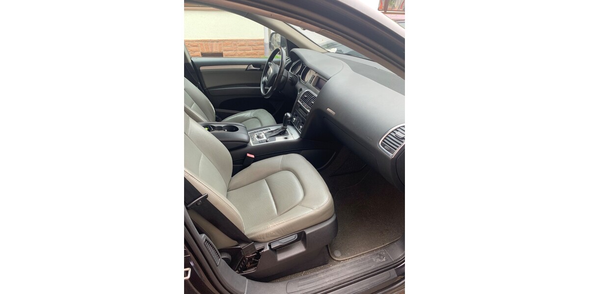 Audi Q7 280.000 km 8.500 &euro; Leimen 69181