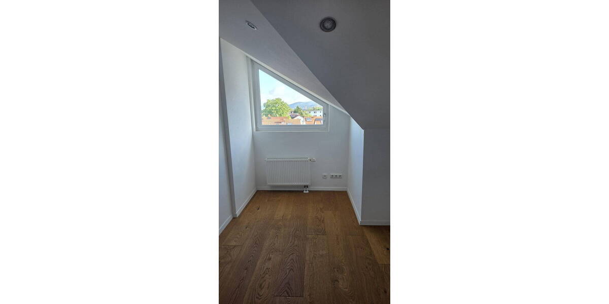 Etagenwohnung Heidelberg Rohrbach - 6 Zimmer, 145 m&sup2;, 800.000&euro; | Angebot:26472893