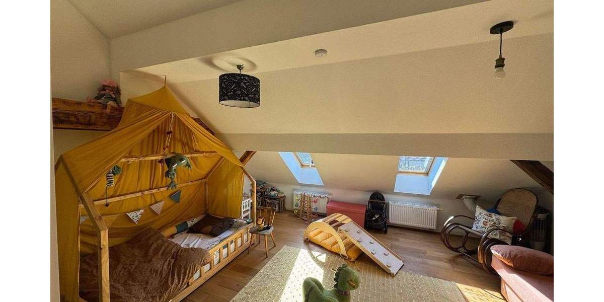 Charmantes Altbau-Reihenhaus 3 zimmer