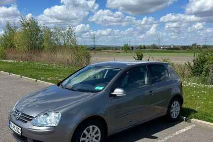 VW Golf 140.000 km 4.250 &euro; Ludwigshafen am Rhein 67059