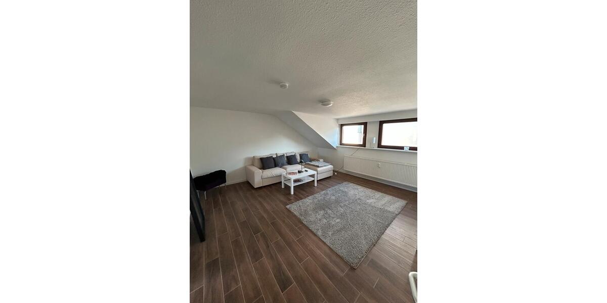 Dachgeschoßwohnung Wiesloch - 3 Zimmer, 70 m&sup2;, 814&euro; | Angebot:26147825